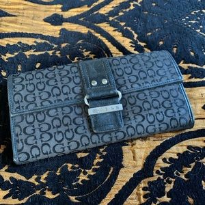 Zip handheld wallet